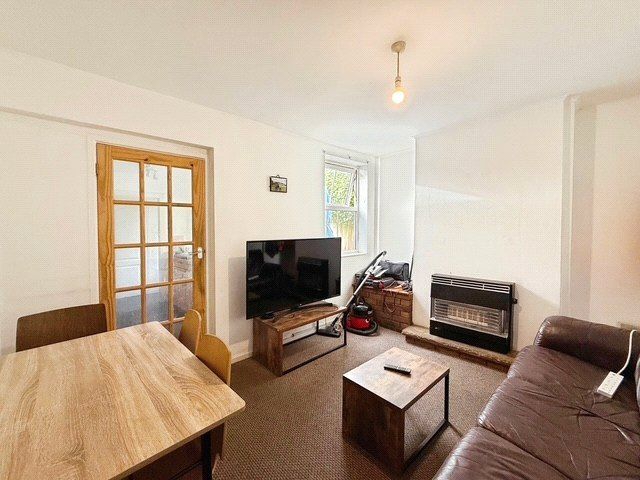 Property photo 3 of 8 Picture No. 04