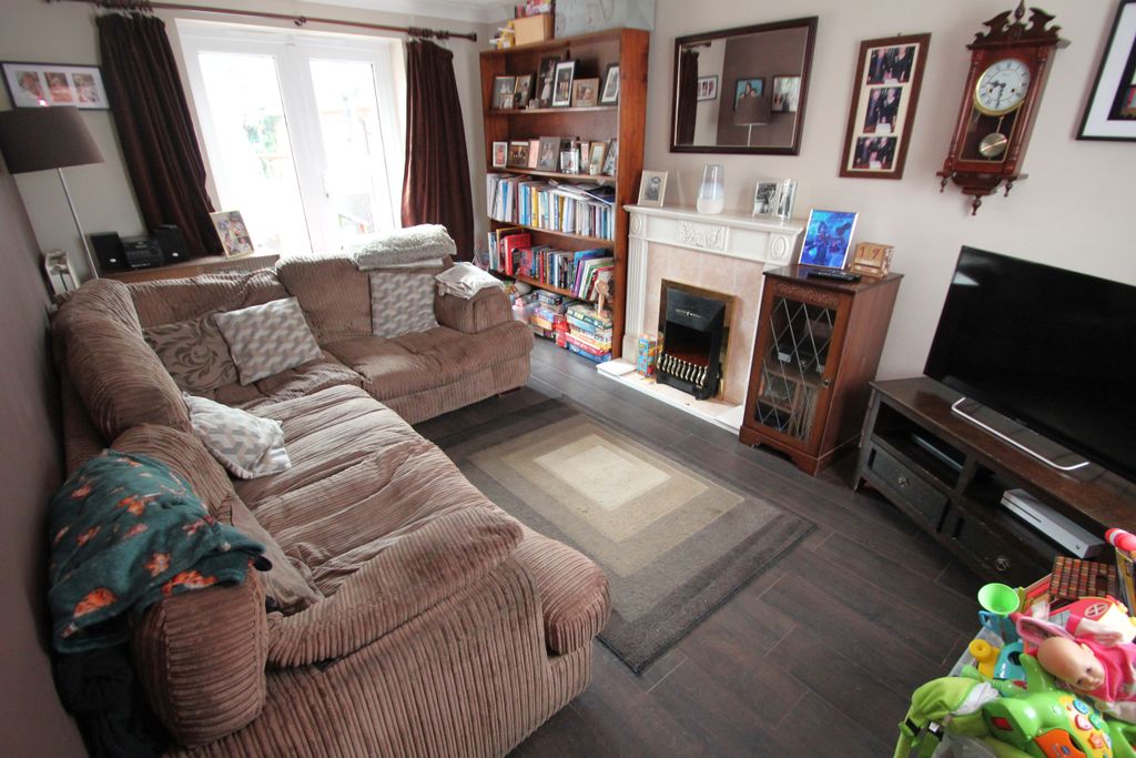 Property photo 2 of 13 Img_5718