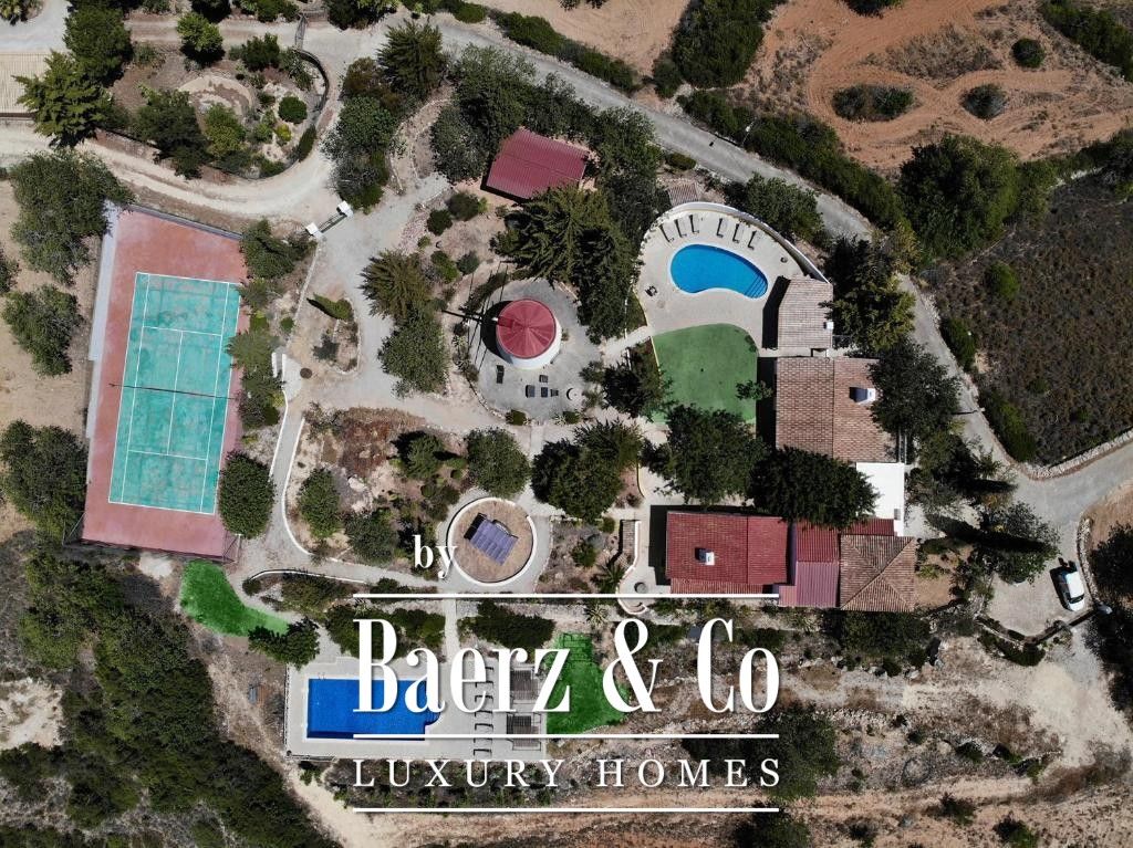 Property photo 1 of 35