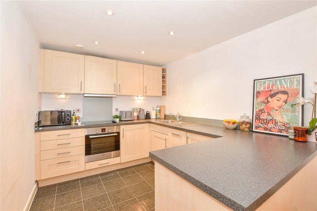 Property photo 2 of 14 Kitchen/Lounge/ Diner