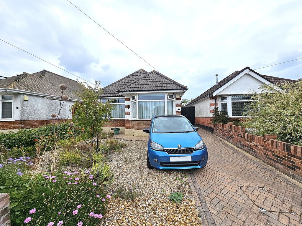 Property photo 1 of 28