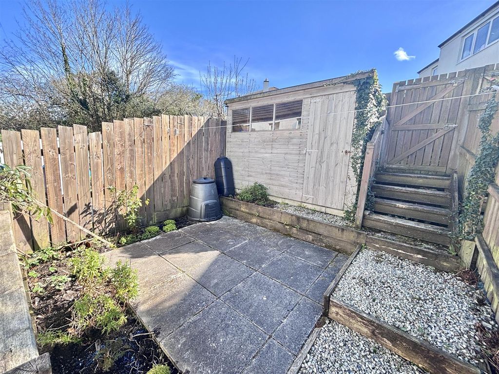 Additional image 15 of 3 bed town house for saleAusten Close, Par PL24