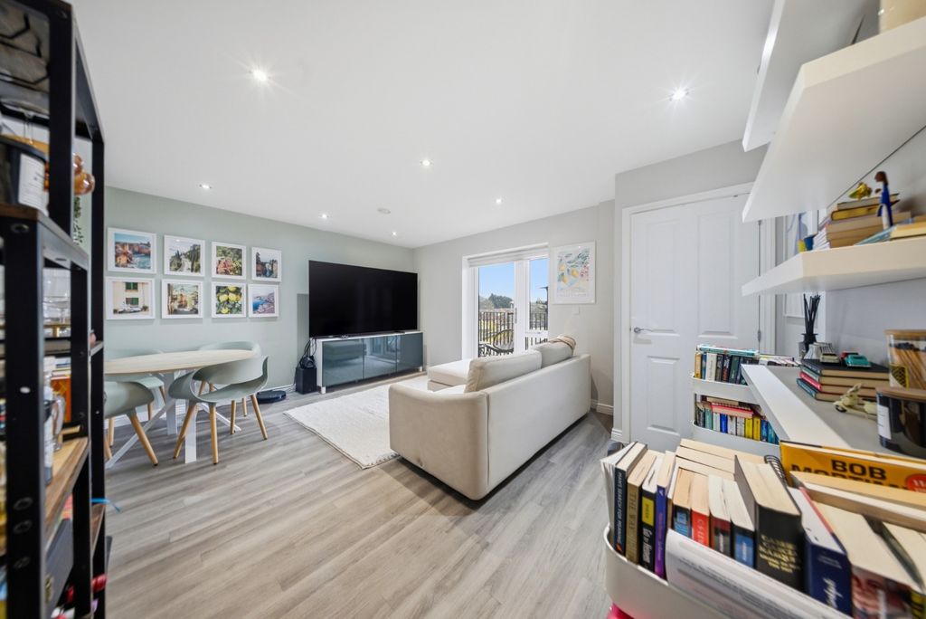 Property photo 2 of 16 5056532