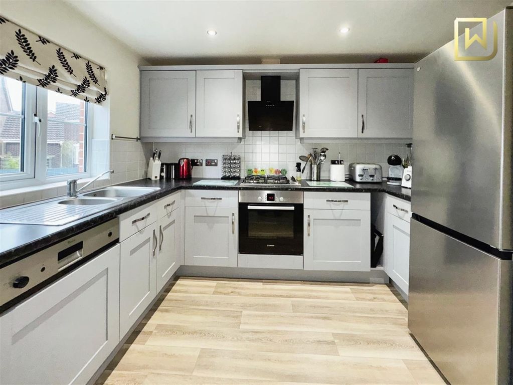 Property photo 2 of 19 Kitchen Diner