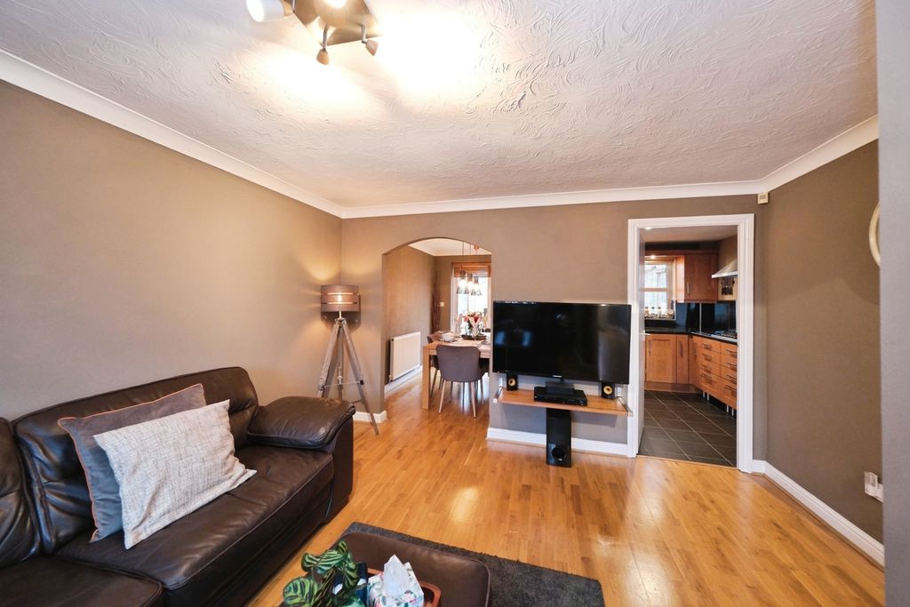 Property photo 2 of 20 Pbox-Img.Jpg