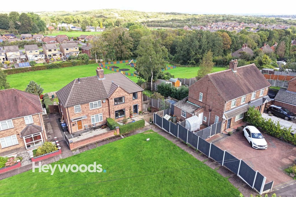 Property photo 1 of 60