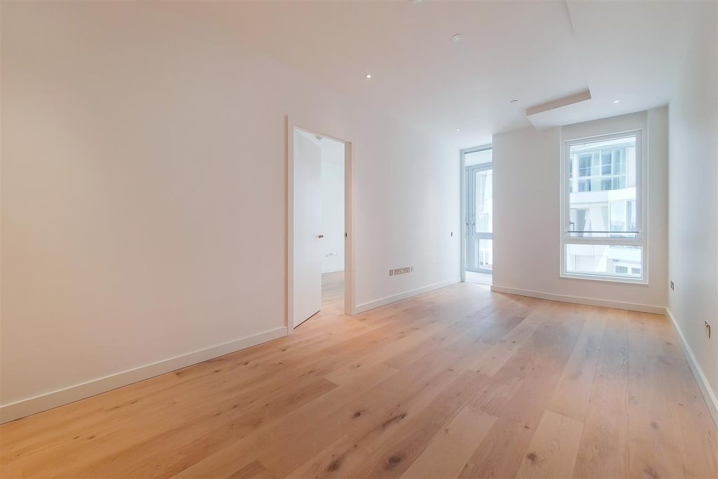 Property photo 3 of 10 1_Kitchen-Reception-2.Jpg
