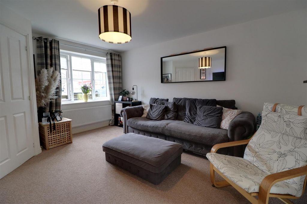 Property photo 2 of 17 Img_3710-Img_3712.Jpg