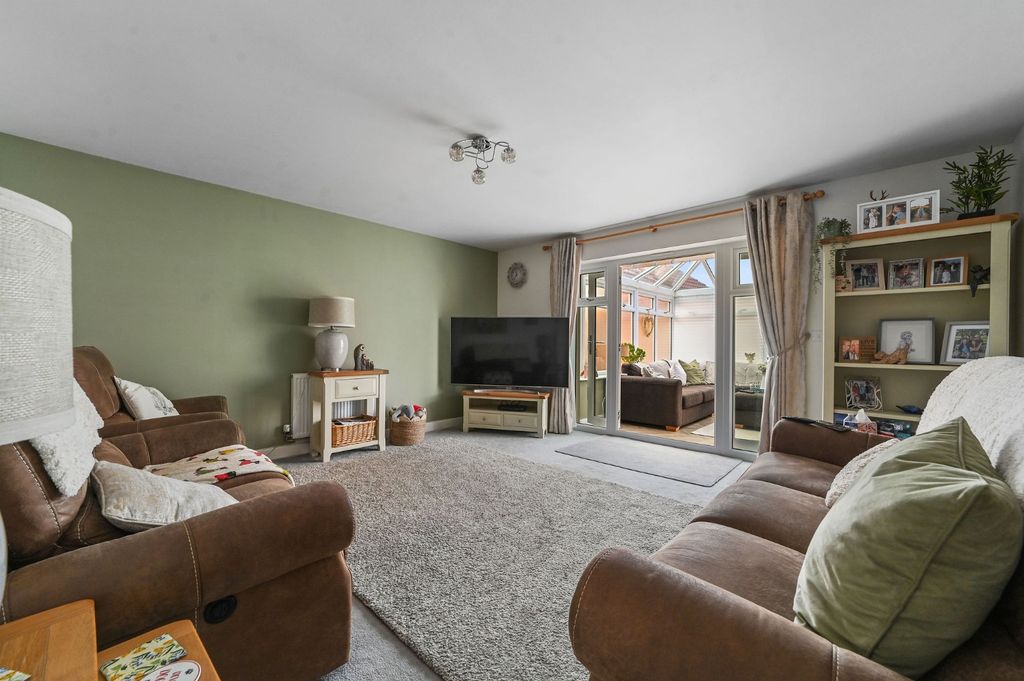 Property photo 3 of 20 4662952