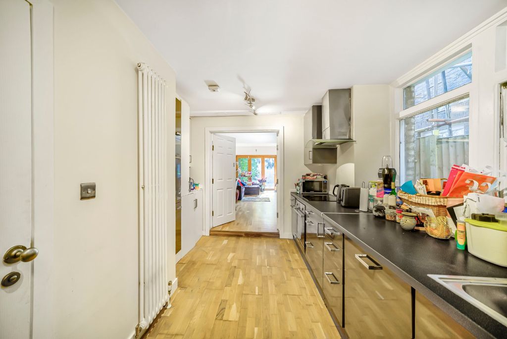 Property photo 3 of 16 Picture No. 07