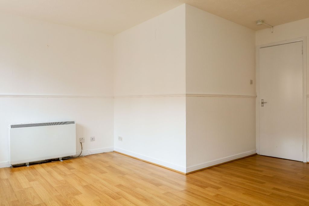 Property photo 3 of 7 Photo 3