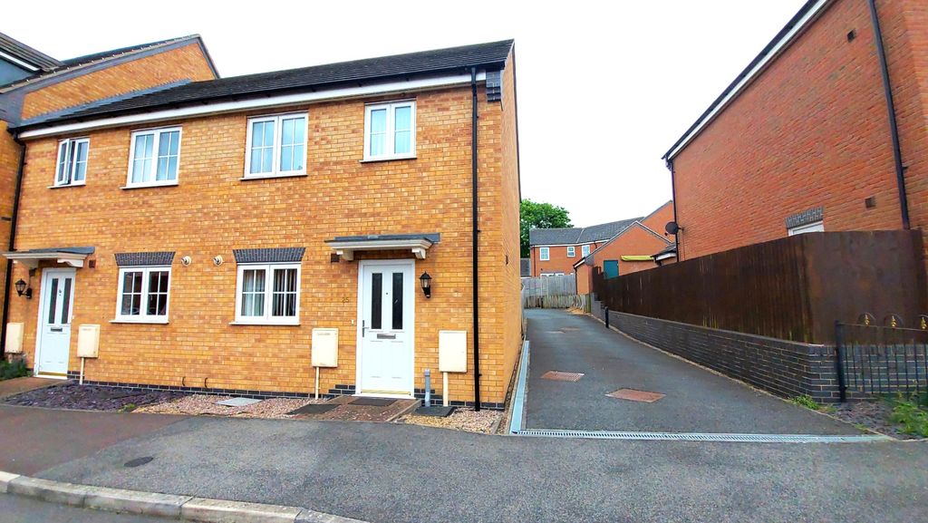 Property photo 1 of 11