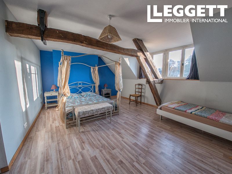 Property photo 3 of 10