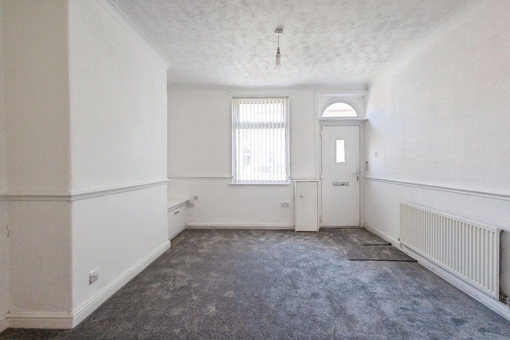 Property photo 2 of 26 Pbox-Img.Jpg