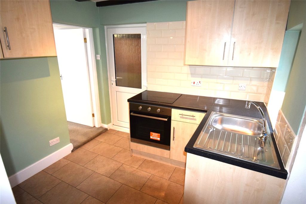 Property photo 3 of 11 Picture No. 16