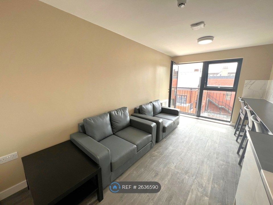 Property photo 2 of 12