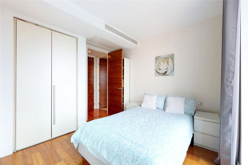 Property photo 3 of 10 Picture No. 17