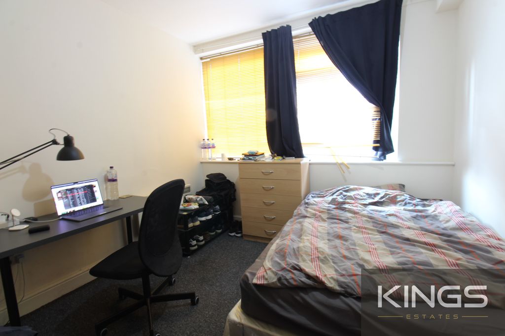 Property photo 1 of 4