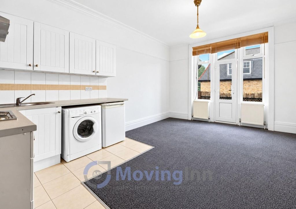 Property photo 1 of 11 Kitchen