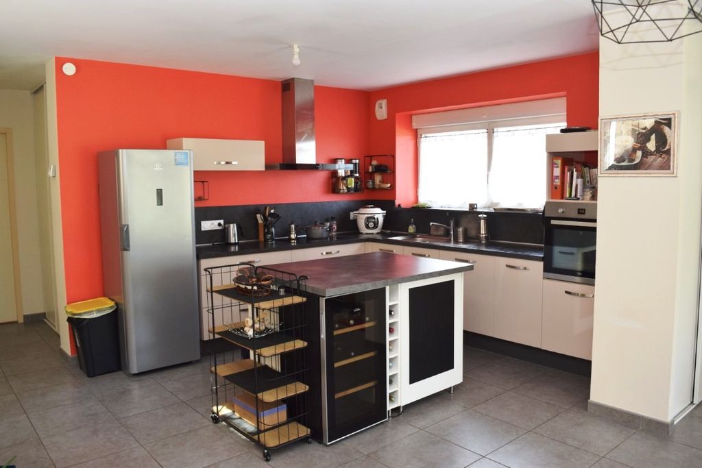 Property photo 3 of 16