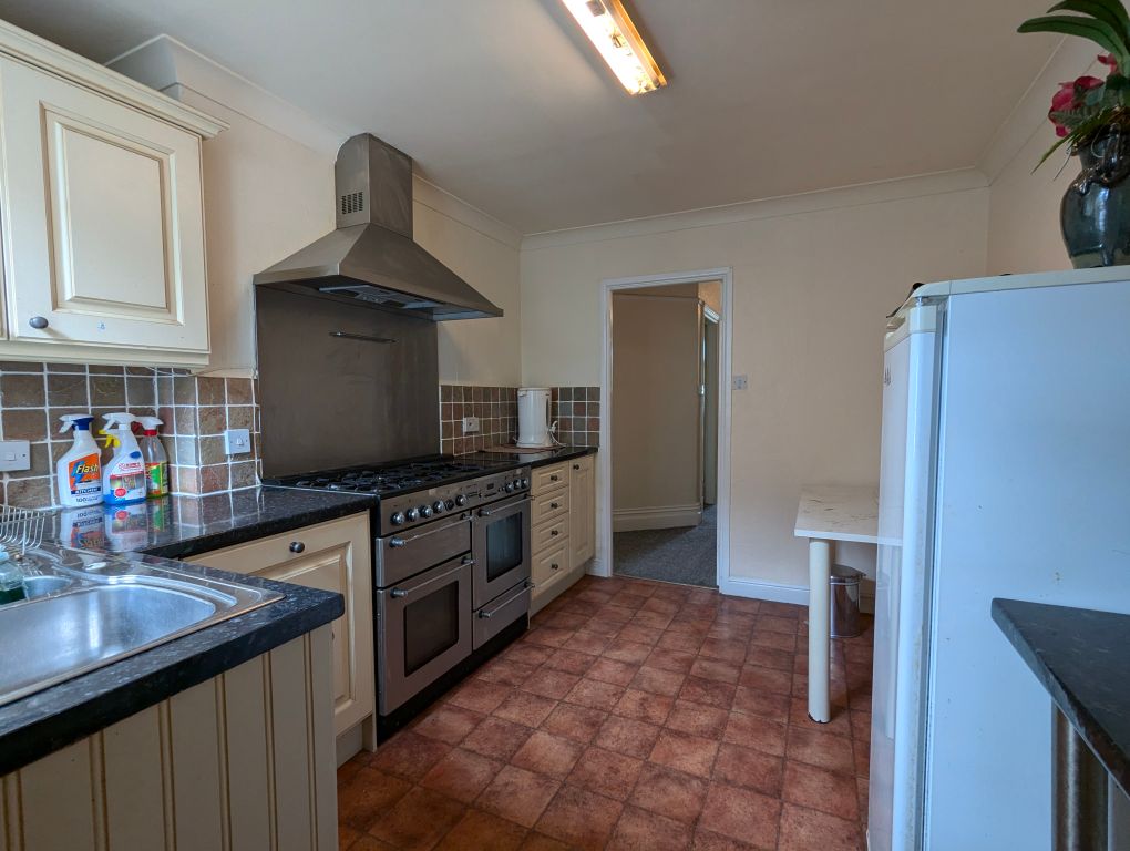 Property photo 2 of 23