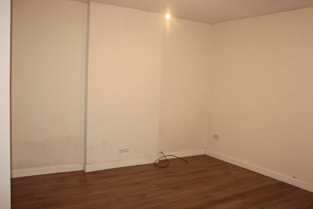 Property photo 2 of 9 Lounge