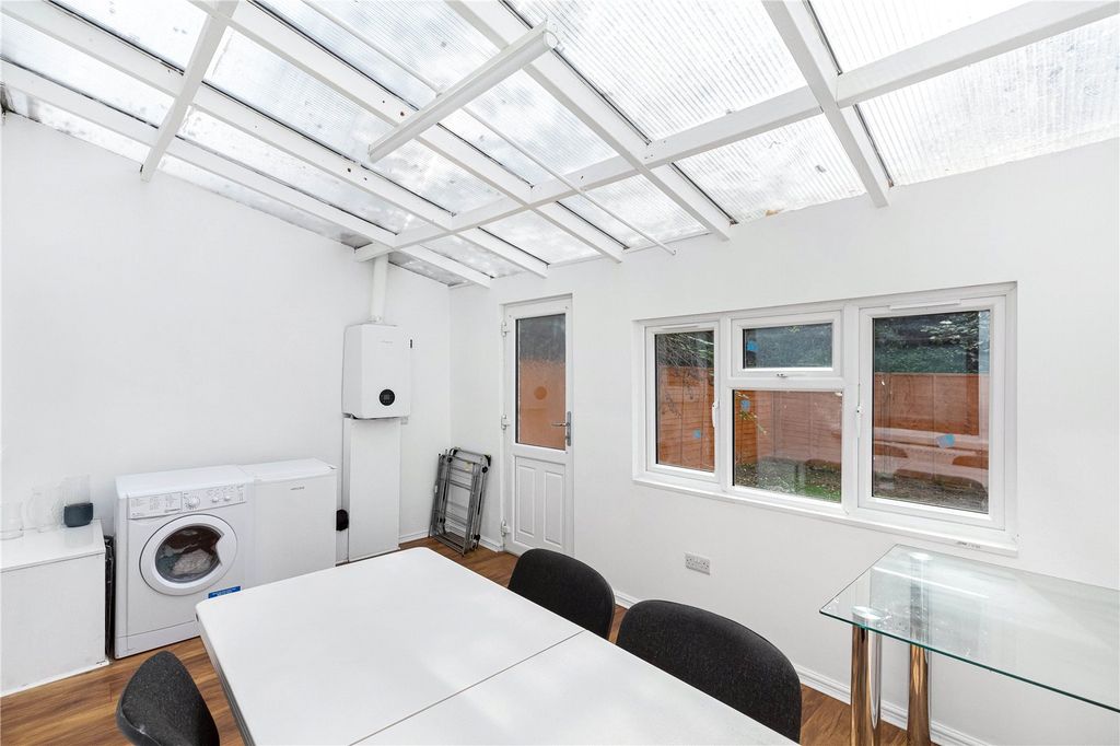 Property photo 3 of 10 Picture No. 03