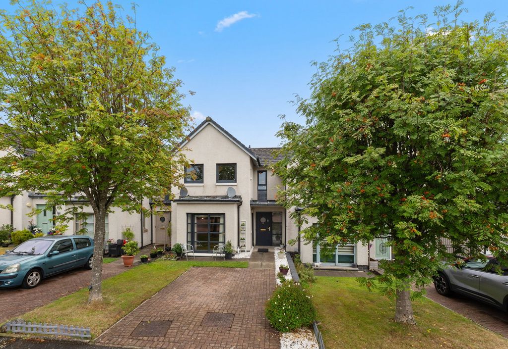 Property photo 1 of 30