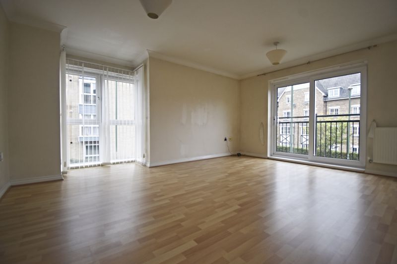 Property photo 3 of 7 Photo 6