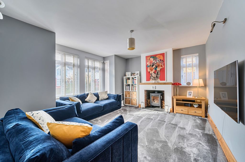 Property photo 2 of 22 137720212690E0Cf623cc9