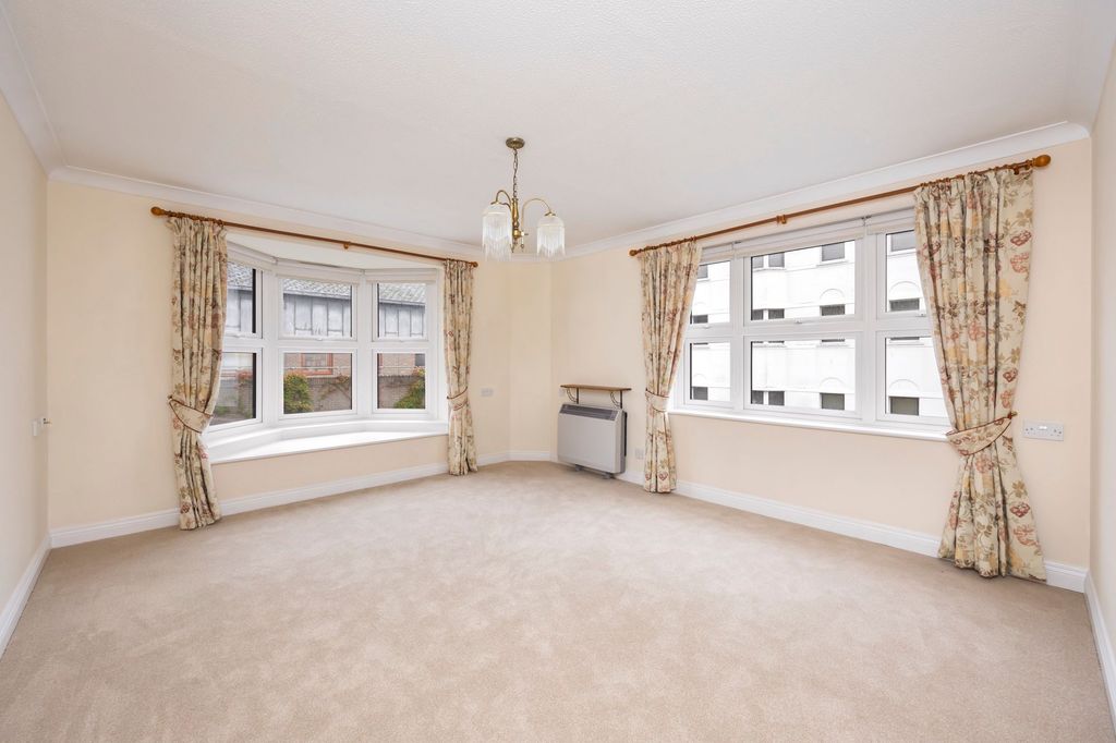 Property photo 3 of 22