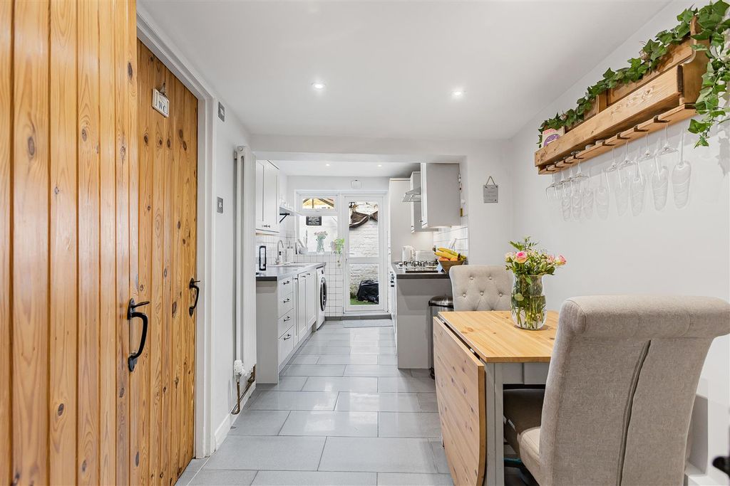 Property photo 3 of 18 26_70163.Jpg