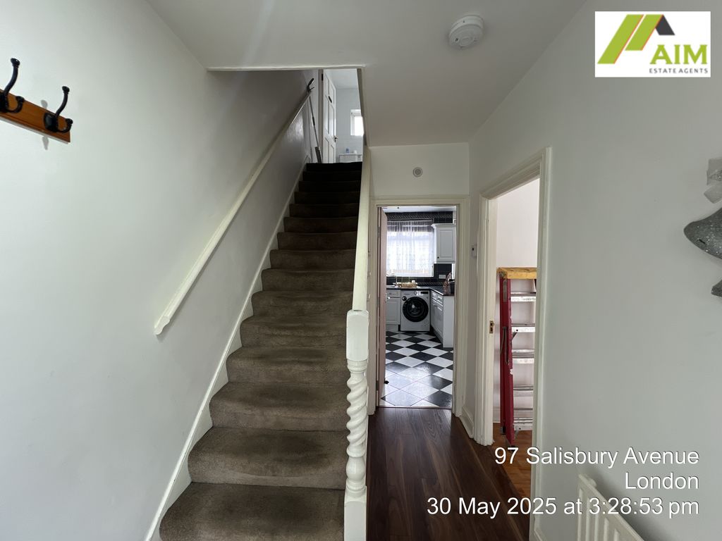 Property photo 2 of 39