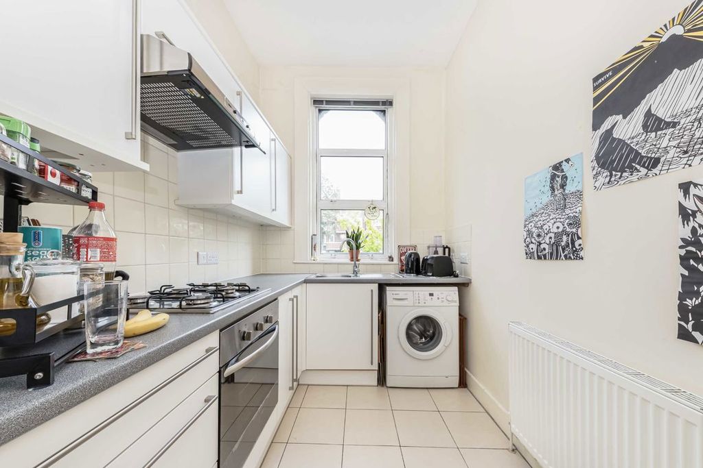 Property photo 3 of 5