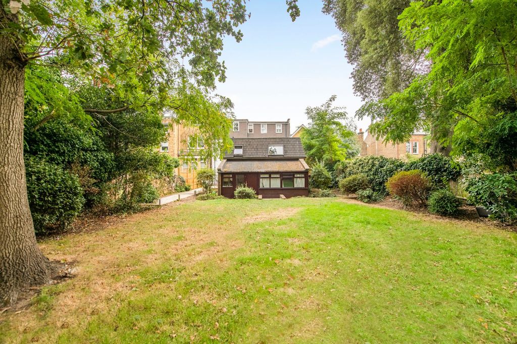 Property photo 2 of 13