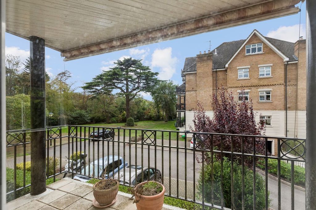 Property photo 2 of 12
