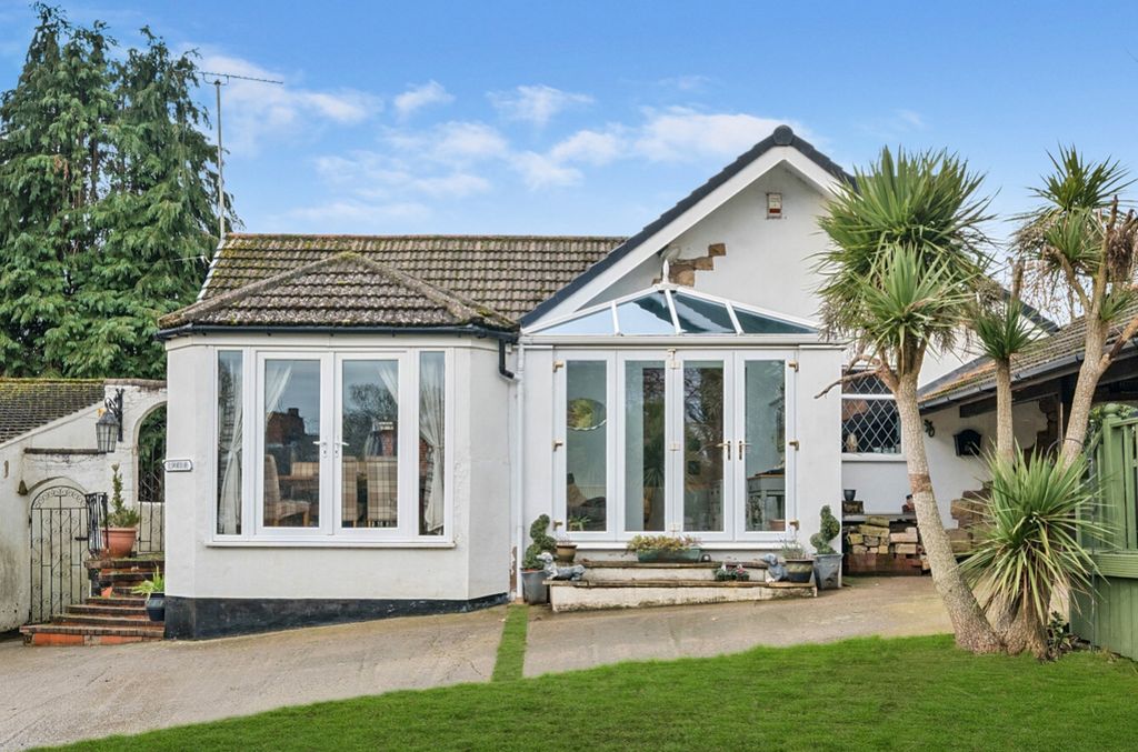 Property photo 1 of 33 Amazing Home