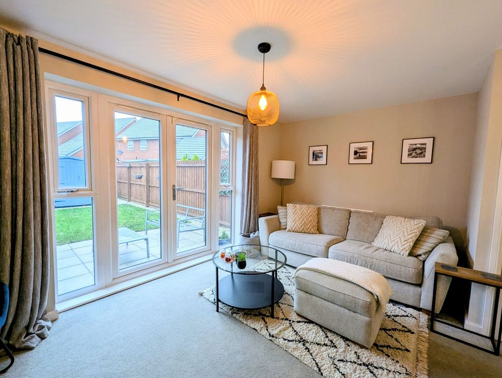 Property photo 2 of 22