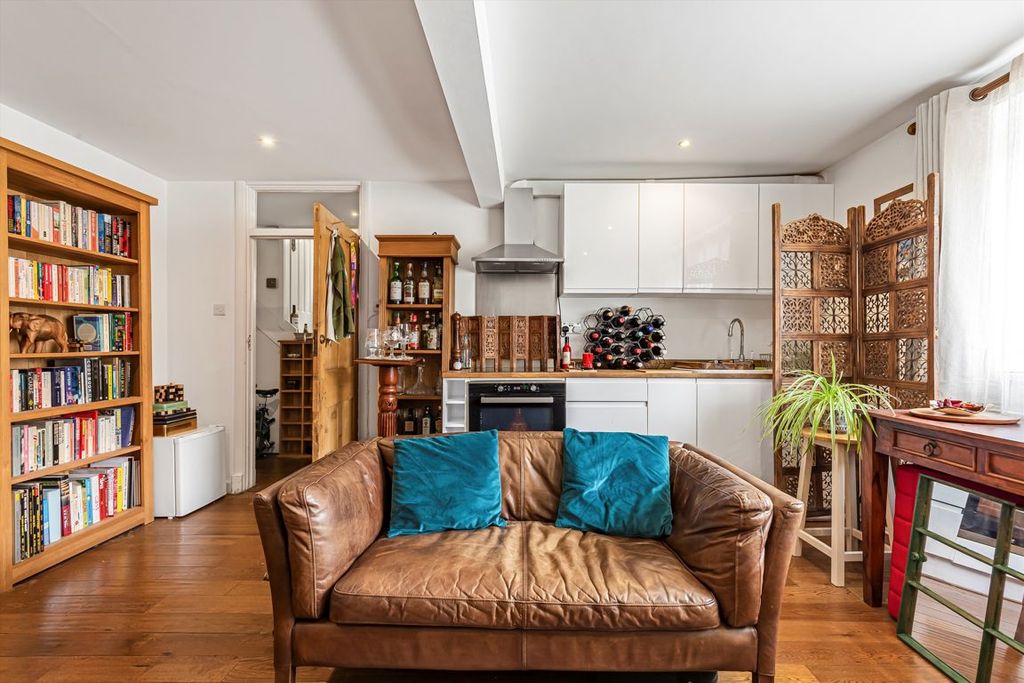 Property photo 3 of 4