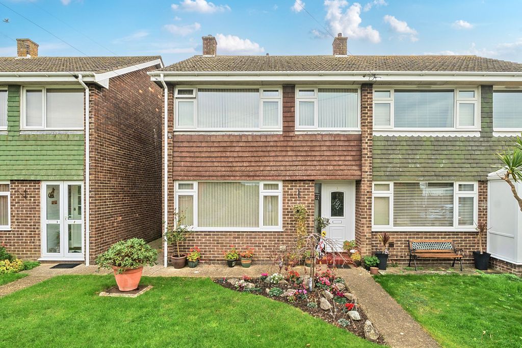 Property photo 1 of 15 Front