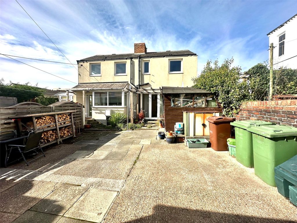 Property photo 1 of 13 Picture No. 10