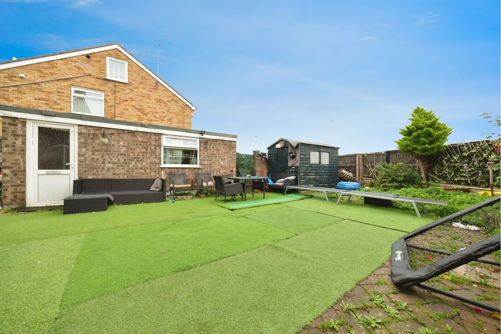 Property photo 2 of 15