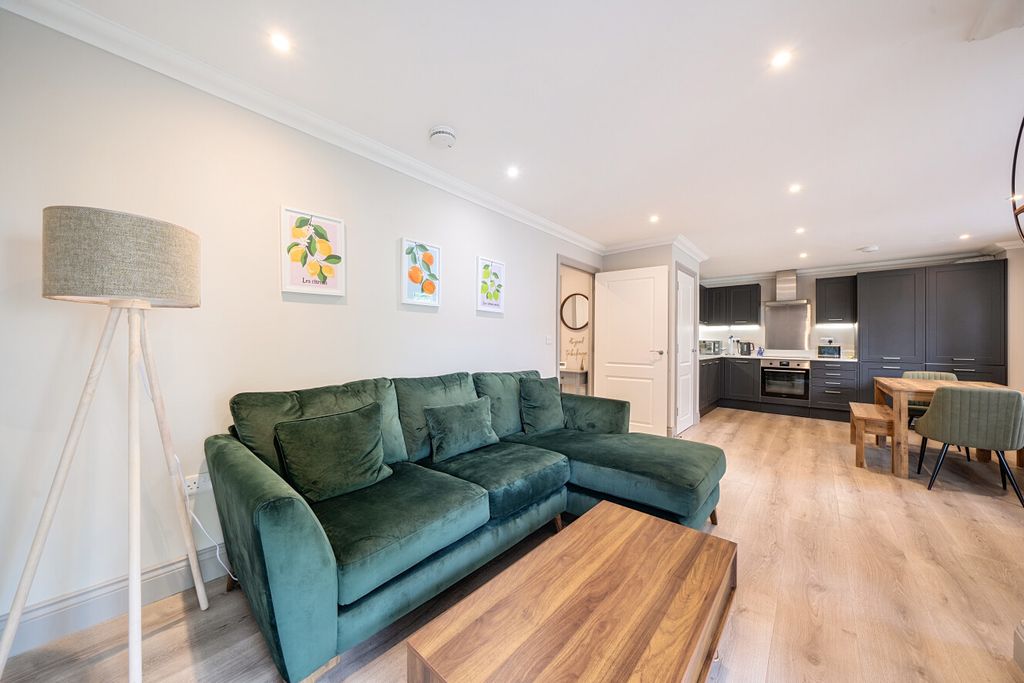 Property photo 1 of 10 1472304-13-6A22F1...