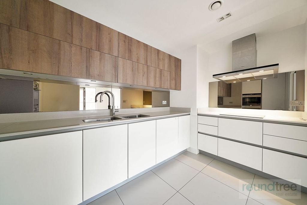 Property photo 1 of 12 (Main)
