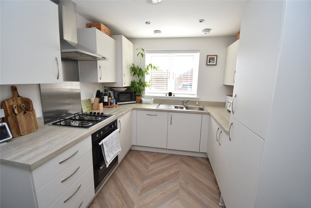 Property photo 3 of 17 Picture No. 25