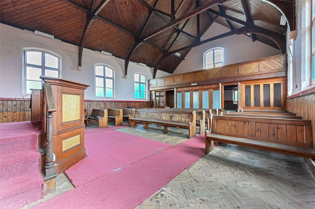 Property photo 3 of 19 Picture No. 03