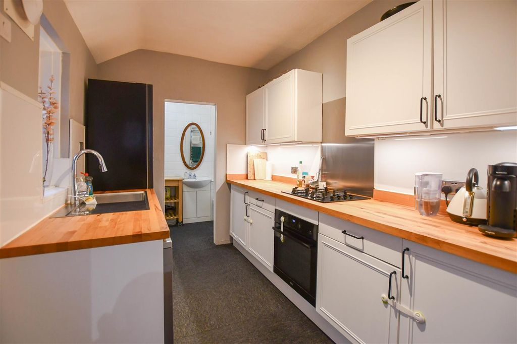 Property photo 2 of 15 Dsc_1598-1.Jpg