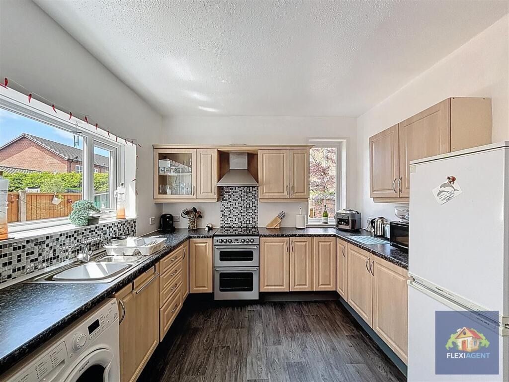 Property photo 2 of 28 4306723