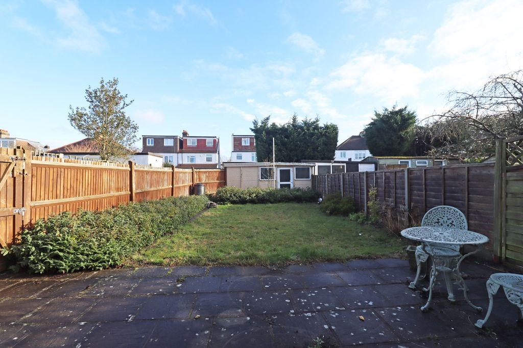 Property photo 2 of 14 Garden