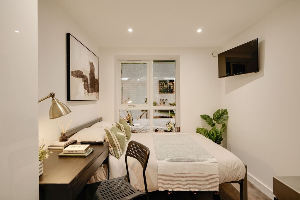 Property photo 3 of 5